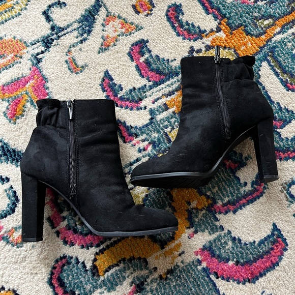 3 inch Black Suede Ankle Boots Size 7 - Picture 2 of 9
